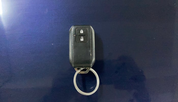 2020 Maruti Swift ZXI AMT, Petrol, Automatic, 96,438 km, Key Close Up