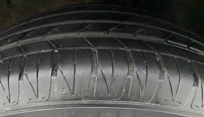 2021 KIA SONET HTK+ 1.5 D AT, Diesel, Automatic, 32,686 km, Right Front Tyre Tread