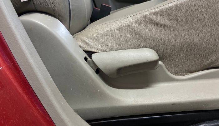 2016 Maruti Celerio VXI, Petrol, Manual, 80,217 km, Driver Side Adjustment Panel