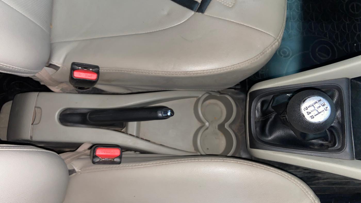 2016 Maruti Celerio VXI, Petrol, Manual, 80,217 km, Gear Lever