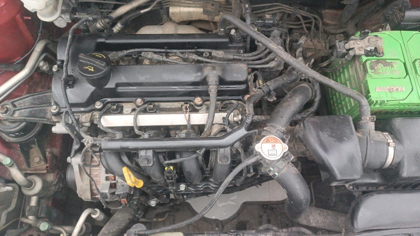 2013 Hyundai i20 SPORTZ 1.2, Petrol, Manual, 1,10,342 km, Engine View