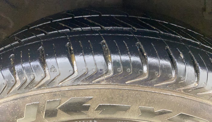 2018 Maruti Celerio VXI (O) CNG, CNG, Manual, 81,930 km, Right Front Tyre Tread