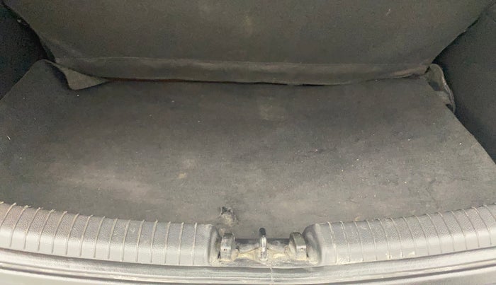 2015 Hyundai Grand i10 ASTA AT 1.2 KAPPA VTVT, Petrol, Automatic, 53,267 km, Boot Inside