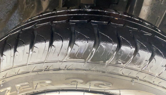 2018 Datsun Go T, Petrol, Manual, 45,073 km, Right Front Tyre Tread