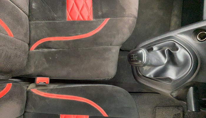 2018 Datsun Go T, Petrol, Manual, 45,073 km, Gear Lever