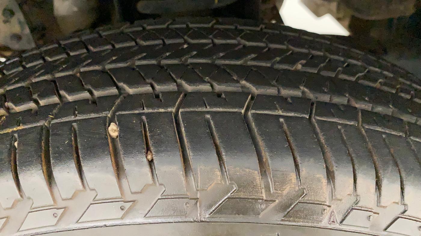 2019 Mahindra Scorpio S5, Diesel, Manual, 99,357 km, Right Front Tyre Tread