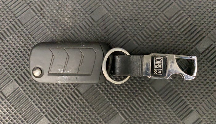 2019 Mahindra Scorpio S5, Diesel, Manual, 99,357 km, Key Close Up