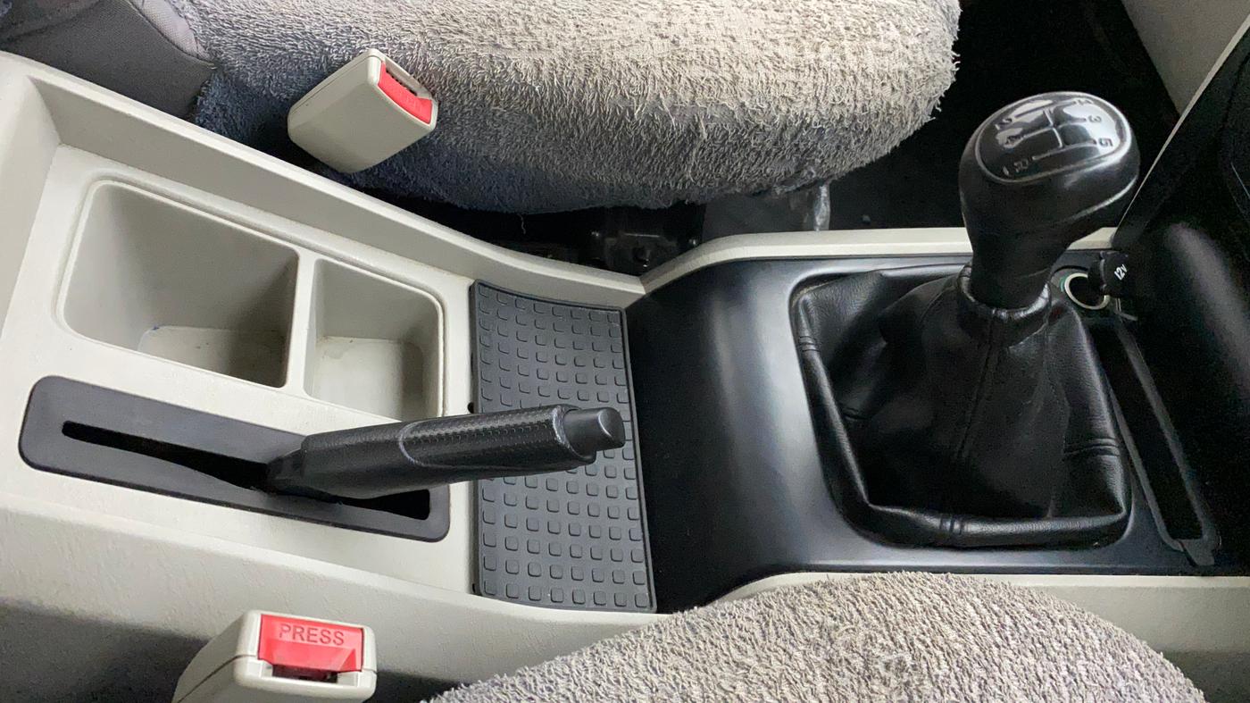 2019 Mahindra Scorpio S5, Diesel, Manual, 99,357 km, Gear Lever