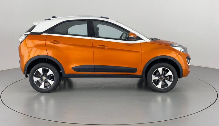 2018 Tata NEXON XZA+ 1.2 Dual Tone, Petrol, Automatic, 75,382 km, Right Side View