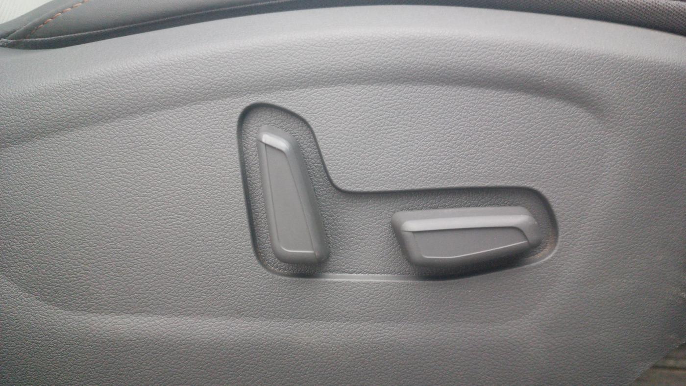 2024 Hyundai Creta Creta SX (O) 1.5 MPI IVT, Petrol, Automatic, 9,651 km, Driver Side Adjustment Panel
