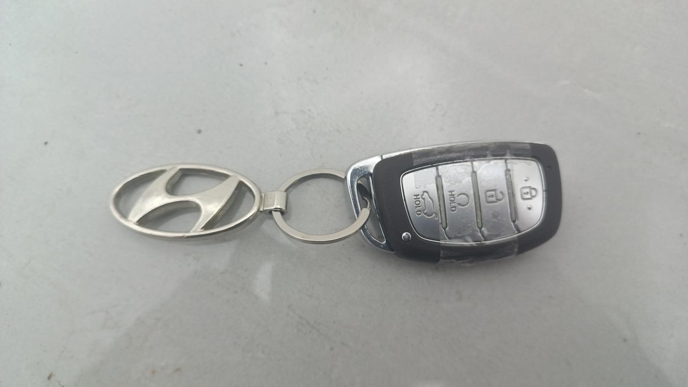2024 Hyundai Creta Creta SX (O) 1.5 MPI IVT, Petrol, Automatic, 9,651 km, Key Close Up