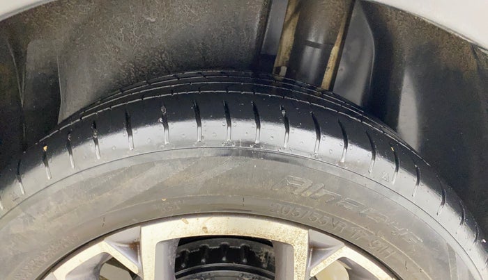 2021 Skoda KUSHAQ STYLE 1.5L TSI DSG, Petrol, Automatic, 25,627 km, Left Rear Tyre Tread