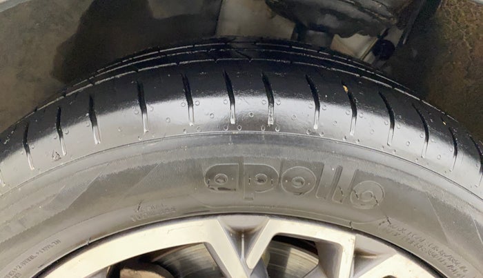 2021 Skoda KUSHAQ STYLE 1.5L TSI DSG, Petrol, Automatic, 25,627 km, Left Front Tyre Tread