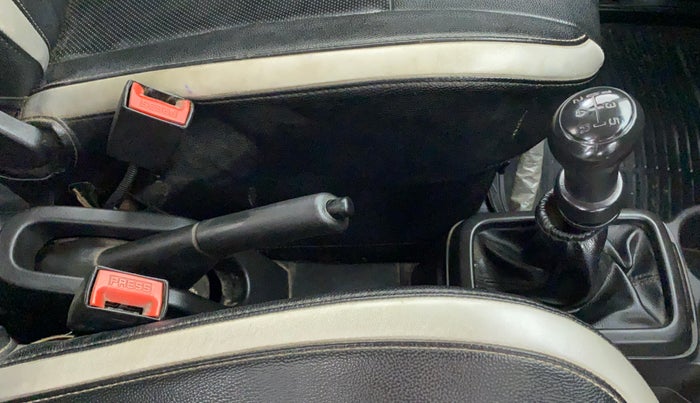 2019 Maruti S PRESSO LXI, CNG, Manual, 89,722 km, Gear Lever