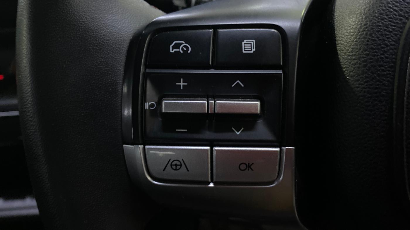 2023 Hyundai Verna SX (O) 1.5 TURBO PETROL MT, Petrol, Manual, 33,313 km, Adaptive Cruise Control