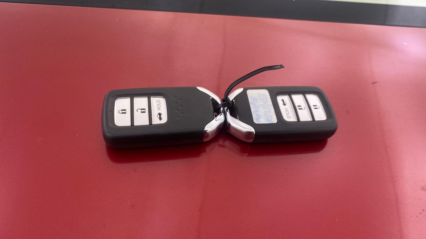 2018 Honda Amaze 1.2L I-VTEC V CVT, Petrol, Automatic, 25,626 km, Key Close Up