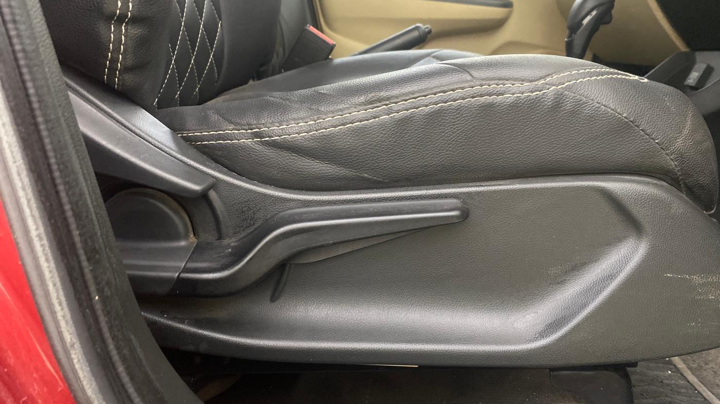 2018 Honda Amaze 1.2L I-VTEC V CVT, Petrol, Automatic, 25,626 km, Driver Side Adjustment Panel