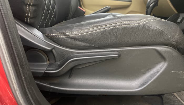 2018 Honda Amaze 1.2L I-VTEC V CVT, Petrol, Automatic, 25,615 km, Driver Side Adjustment Panel