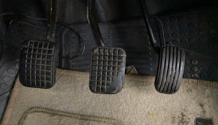 2016 Tata Tiago XZ PETROL, Petrol, Manual, 73,887 km, Pedals