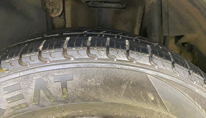 2016 Tata Tiago XZ PETROL, Petrol, Manual, 73,887 km, Left Rear Tyre Tread