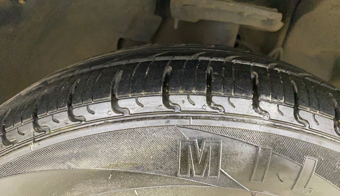 2016 Tata Tiago XZ PETROL, Petrol, Manual, 73,887 km, Right Front Tyre Tread