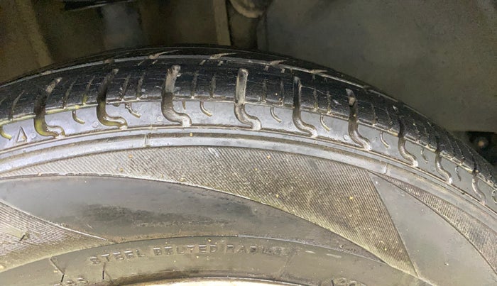 2016 Tata Tiago XZ PETROL, Petrol, Manual, 73,887 km, Right Rear Tyre Tread