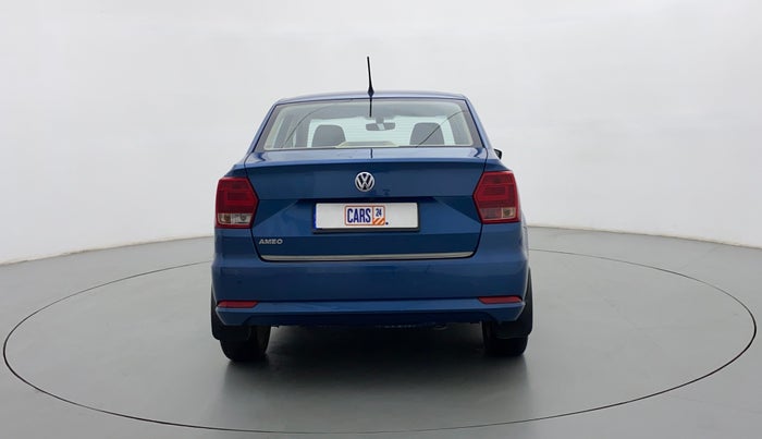 2017 Volkswagen Ameo HIGHLINE 1.2, Petrol, Manual, 30,407 km, Back/Rear