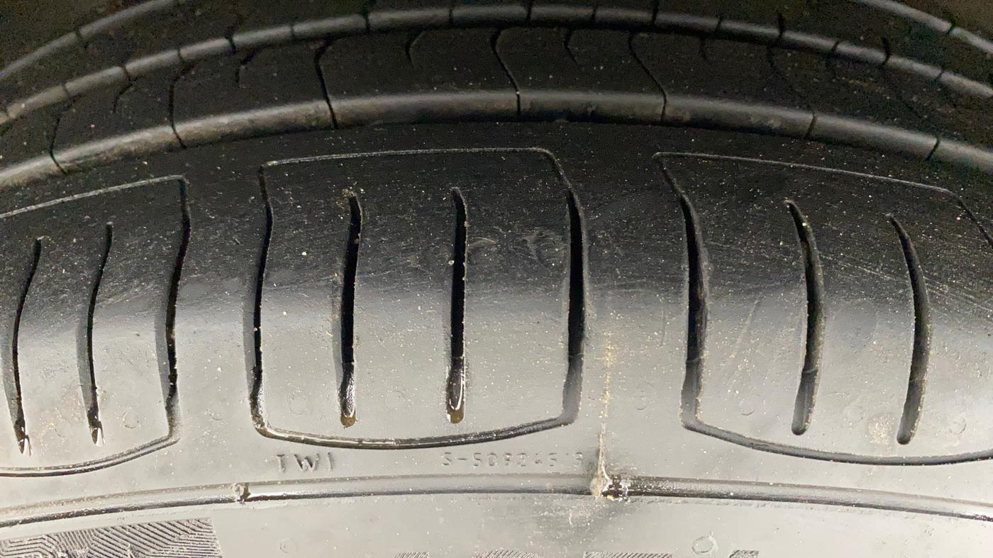 2020 Skoda Rapid AMBITION AT TSI, Petrol, Automatic, 93,148 km, Left Front Tyre Tread