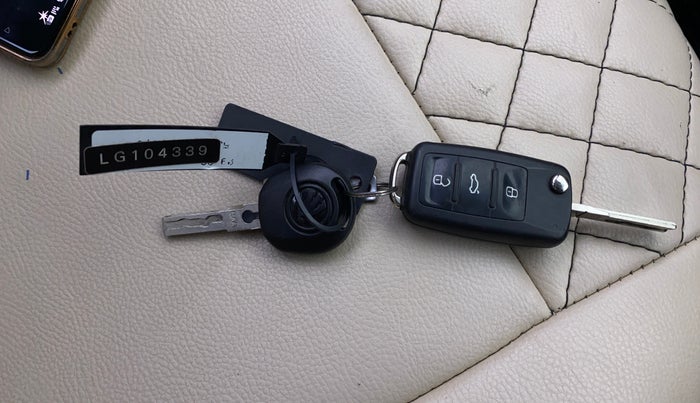 2020 Skoda Rapid AMBITION AT TSI, Petrol, Automatic, 93,113 km, Key Close Up