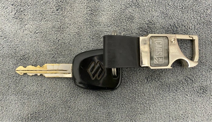 2017 Maruti Alto K10 VXI, Petrol, Manual, 32,442 km, Key Close Up