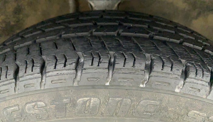 2017 Maruti Alto K10 VXI, Petrol, Manual, 32,442 km, Right Front Tyre Tread