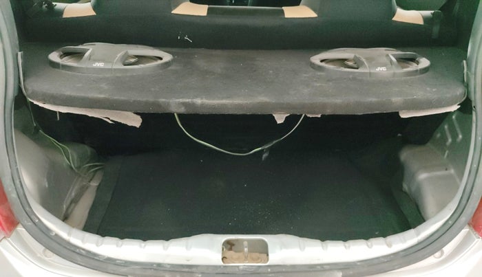 2015 Hyundai Eon ERA +, Petrol, Manual, 70,797 km, Boot Inside