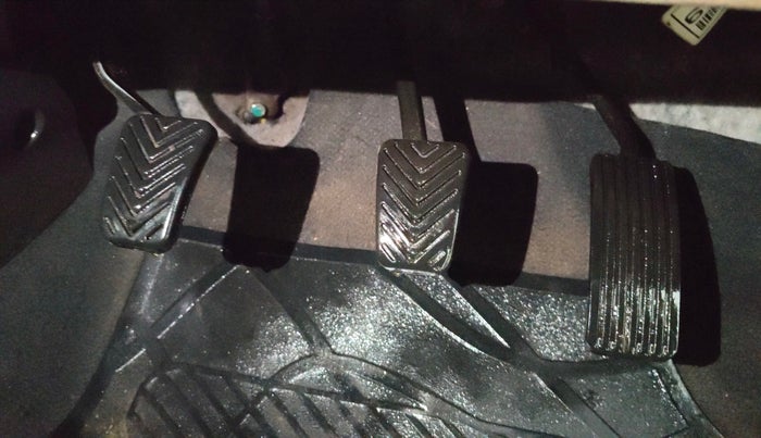 2015 Hyundai Eon ERA +, Petrol, Manual, 70,797 km, Pedals