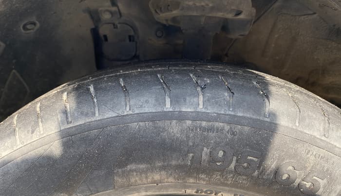 2023 Hyundai VENUE S(O) 1.2, Petrol, Manual, 33,271 km, Left Front Tyre Tread