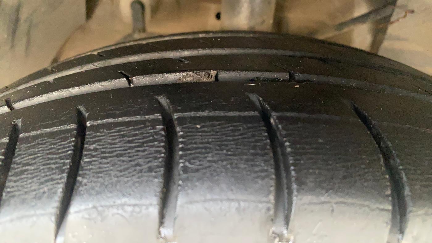 2016 Tata Zest XMS PETROL, Petrol, Manual, 96,724 km, Right Front Tyre Tread