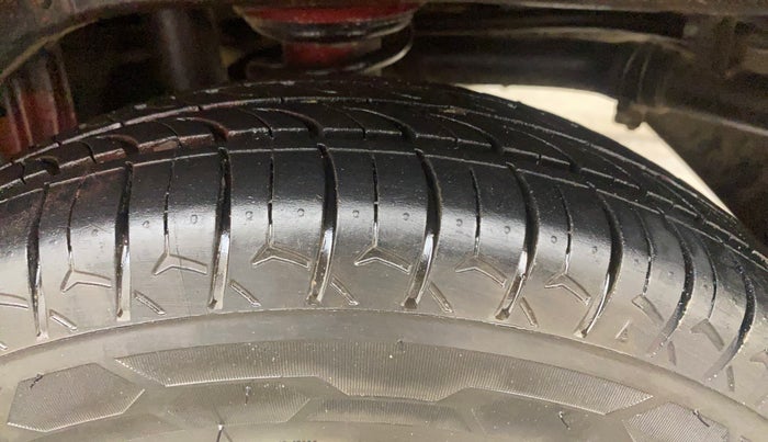 2015 Maruti Alto 800 LXI, Petrol, Manual, 56,508 km, Left Rear Tyre Tread