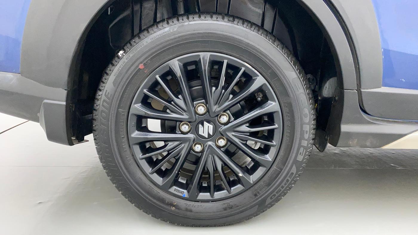 2019 Maruti XL6 ALPHA SHVS  MT, Petrol, Manual, 23,118 km, Right Rear Wheel