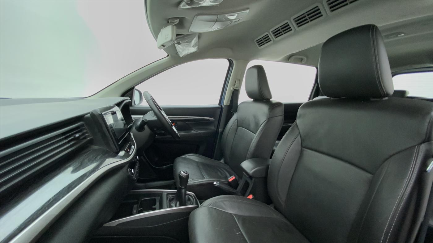 2019 Maruti XL6 ALPHA SHVS  MT, Petrol, Manual, 23,118 km, Right Side Front Door Cabin