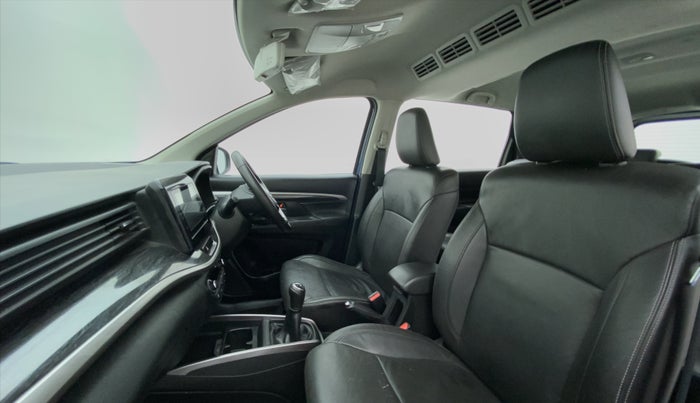 2019 Maruti XL6 ALPHA SHVS  MT, Petrol, Manual, 23,118 km, Right Side Front Door Cabin