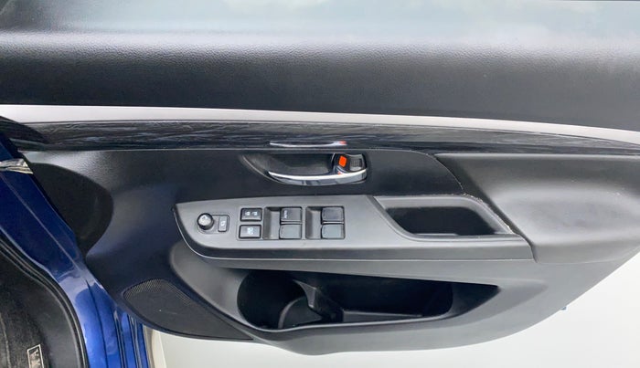 2019 Maruti XL6 ALPHA SHVS  MT, Petrol, Manual, 23,118 km, Driver Side Door Panels Control
