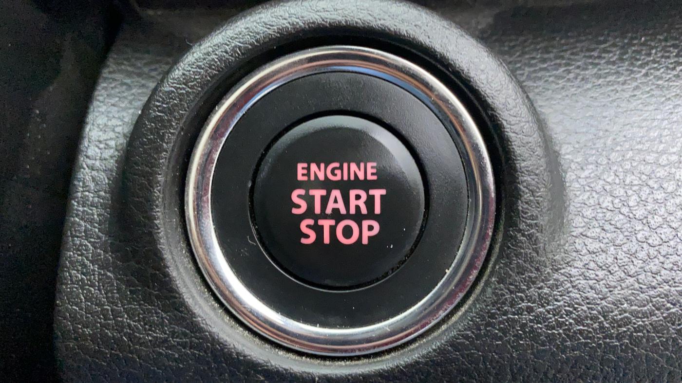 2019 Maruti XL6 ALPHA SHVS  MT, Petrol, Manual, 23,118 km, Keyless Start/ Stop Button