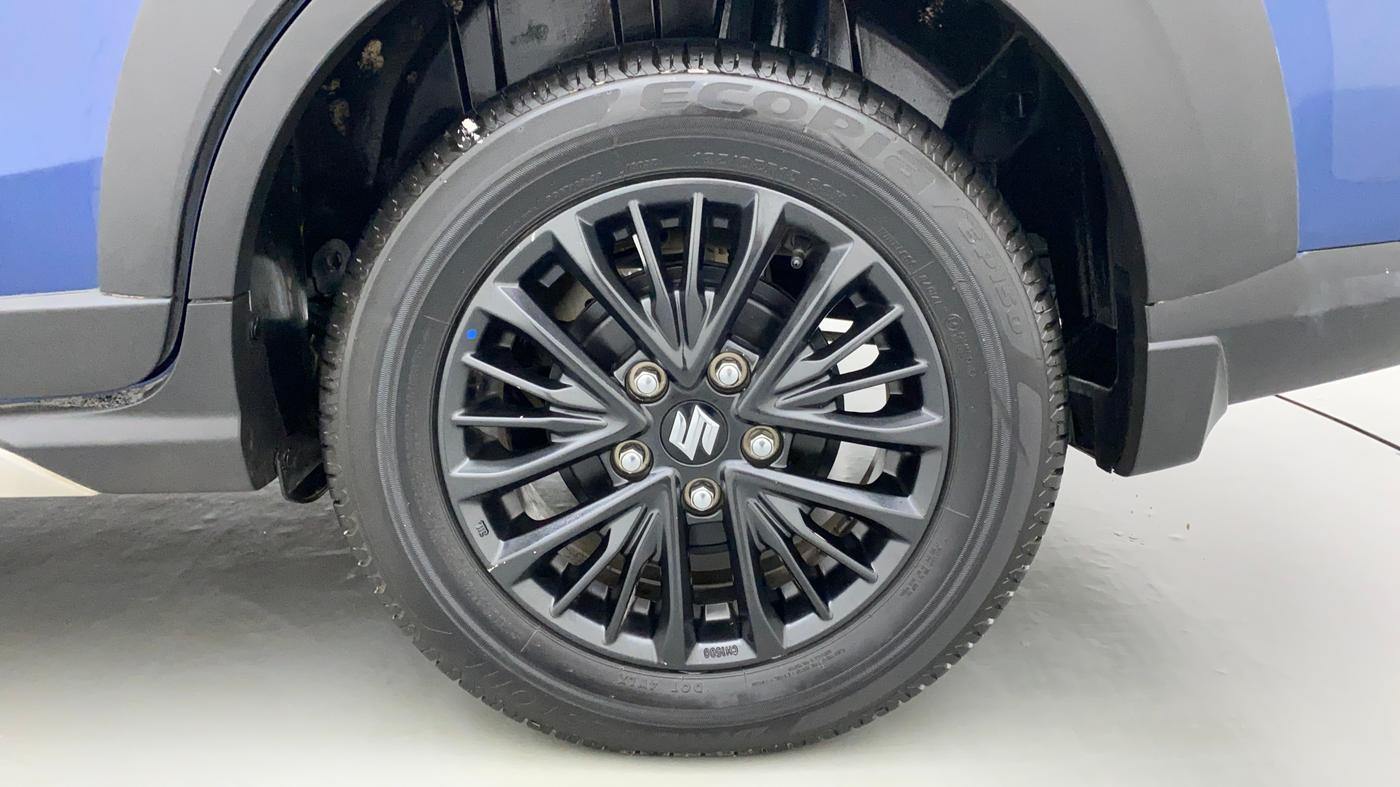 2019 Maruti XL6 ALPHA SHVS  MT, Petrol, Manual, 23,118 km, Left Rear Wheel