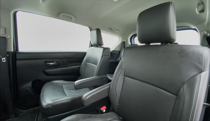 2019 Maruti XL6 ALPHA SHVS  MT, Petrol, Manual, 23,118 km, Right Side Rear Door Cabin