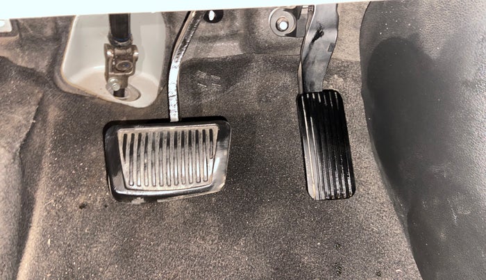 2018 Hyundai Verna 1.6 VTVT SX (O) AT, Petrol, Automatic, 65,301 km, Pedals