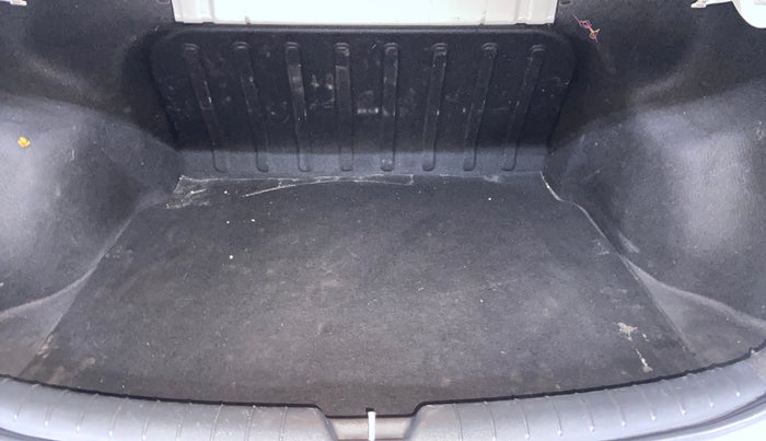 2018 Hyundai Verna 1.6 VTVT SX (O) AT, Petrol, Automatic, 65,301 km, Boot Inside