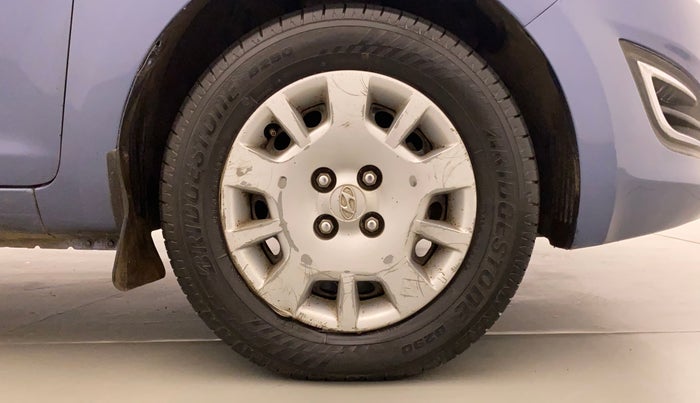 2013 Hyundai i20 MAGNA (O) 1.2, Petrol, Manual, 51,380 km, Right Front Wheel