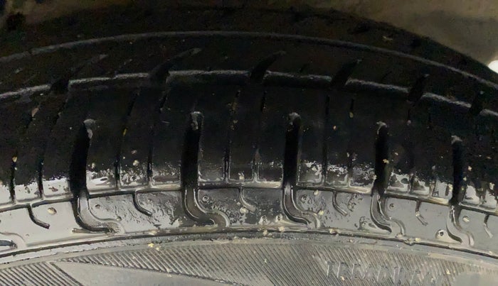 2011 Hyundai i10 MAGNA 1.2, Petrol, Manual, 88,437 km, Left Rear Tyre Tread