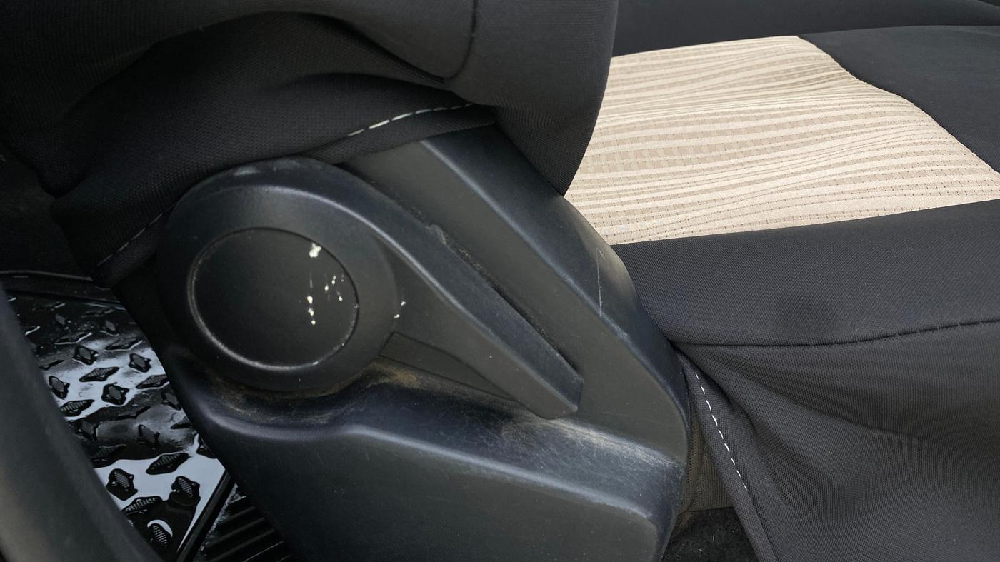 2021 Tata ALTROZ XM PLUS PETROL, Petrol, Manual, 56,208 km, Driver Side Adjustment Panel