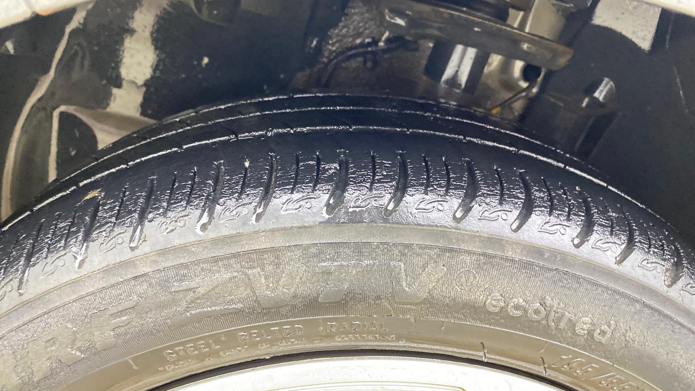 2021 Tata ALTROZ XM PLUS PETROL, Petrol, Manual, 56,208 km, Left Front Tyre Tread