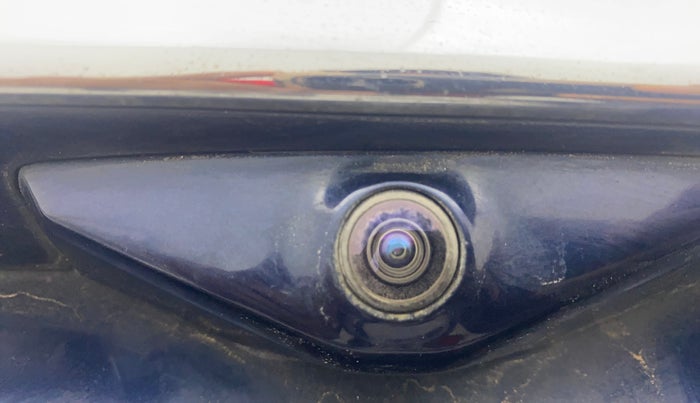 2017 Tata Hexa XT 4X2 7 STR, Diesel, Manual, 89,492 km, Parking Camera